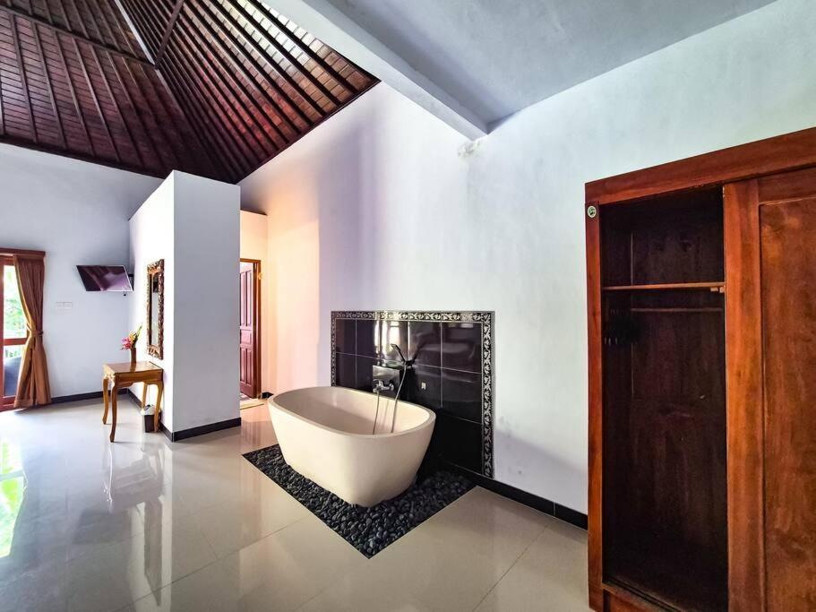 The Sempuana Villa Denpasar  Exterior photo