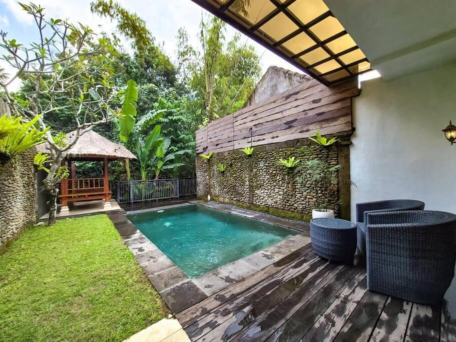 The Sempuana Villa Denpasar  Exterior photo